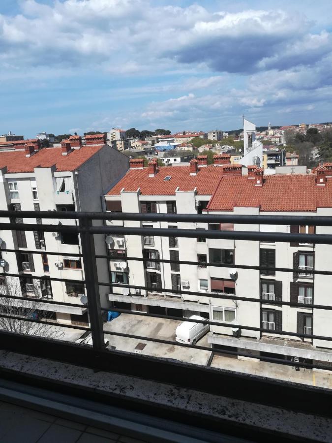 Iva Apartman Pula Ngoại thất bức ảnh