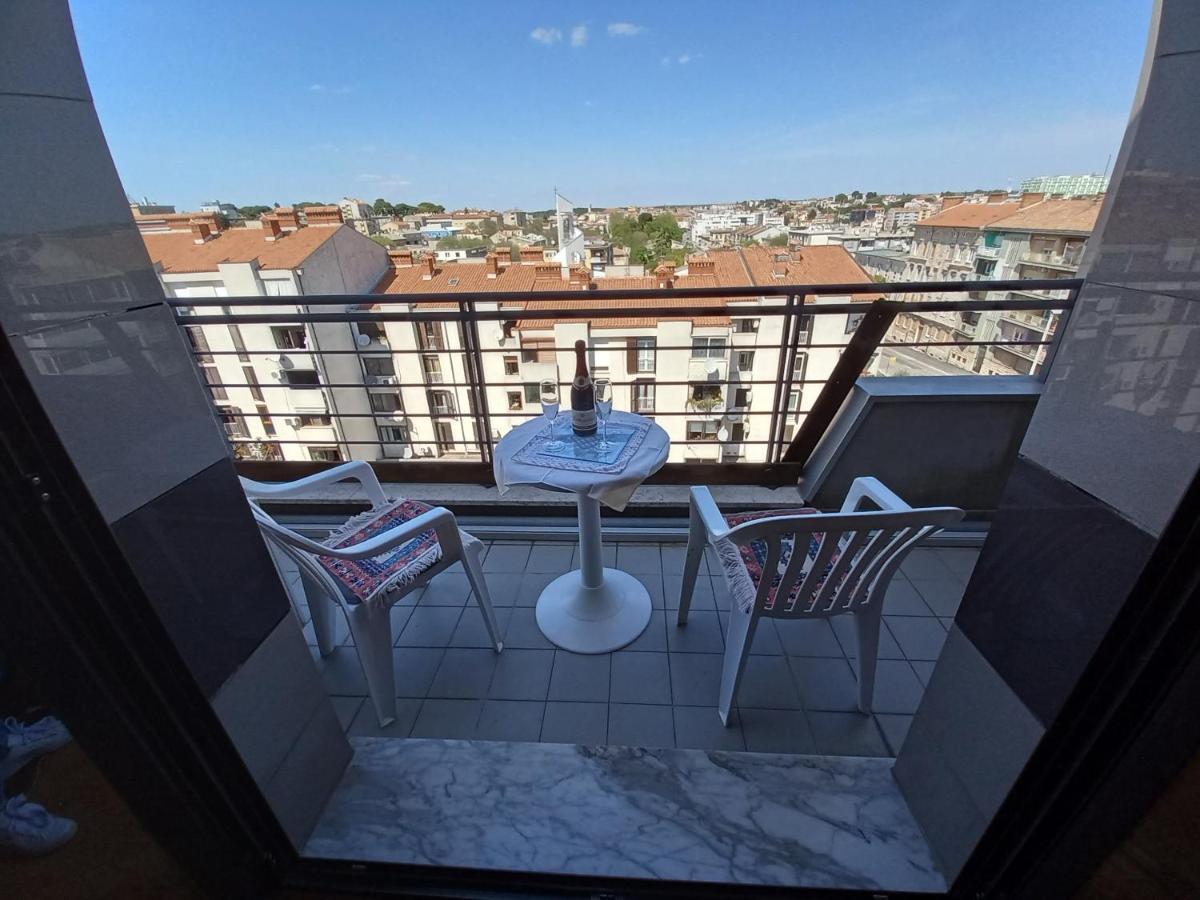 Iva Apartman Pula Ngoại thất bức ảnh