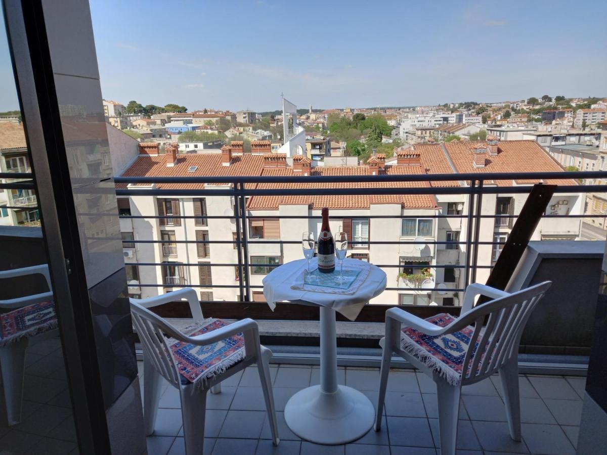 Iva Apartman Pula Ngoại thất bức ảnh