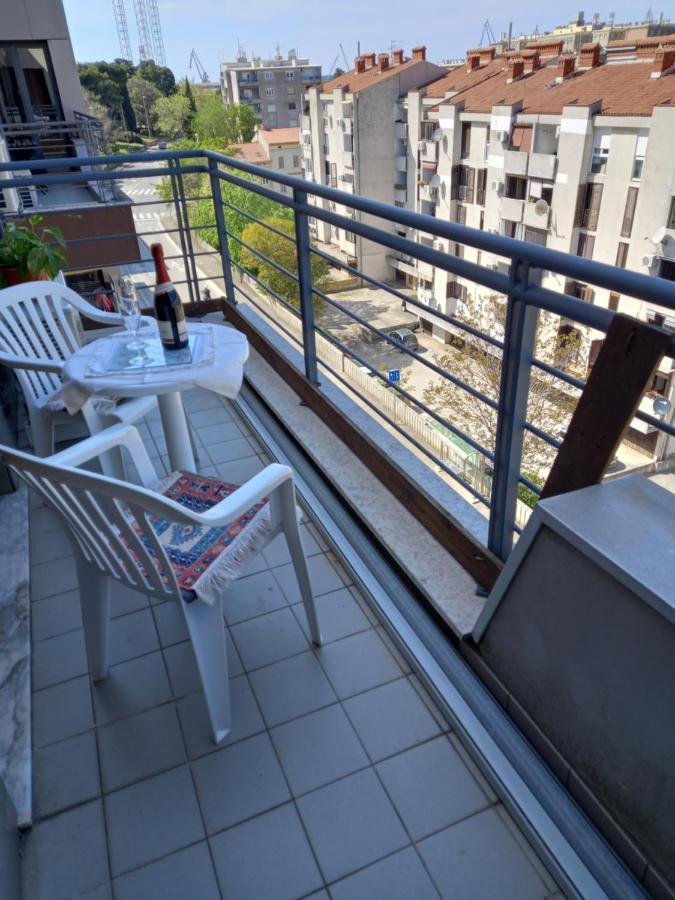 Iva Apartman Pula Ngoại thất bức ảnh